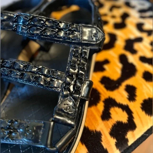 CHANEL Lambskin Chain Black on Black Quilted Dad Velcro Sandals - Picture 4 of 13